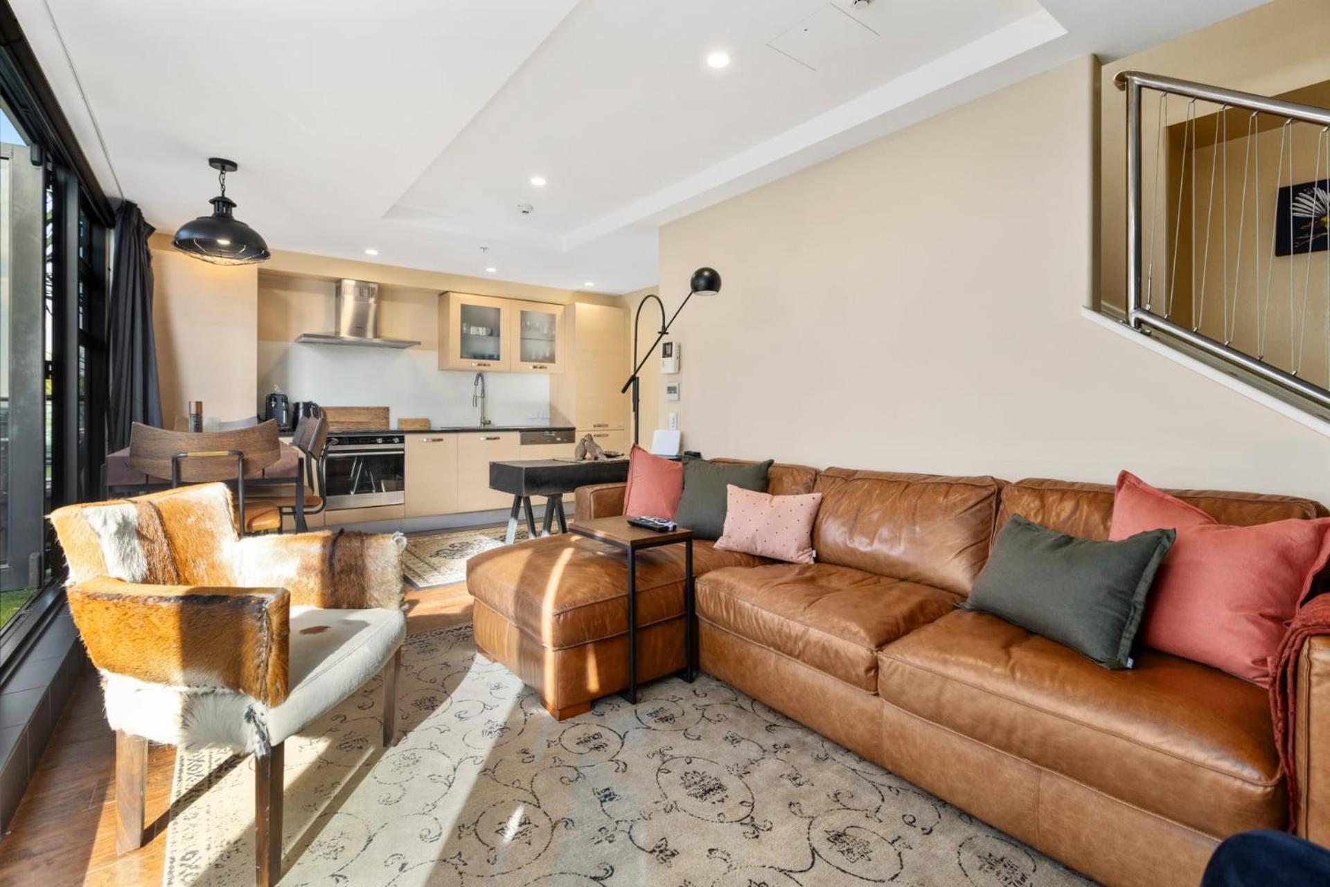 Marvelous Downtown Apartment Moments From Main Beach With Heated Pool, Gym And Parking 마운트마운가누이 외부 사진