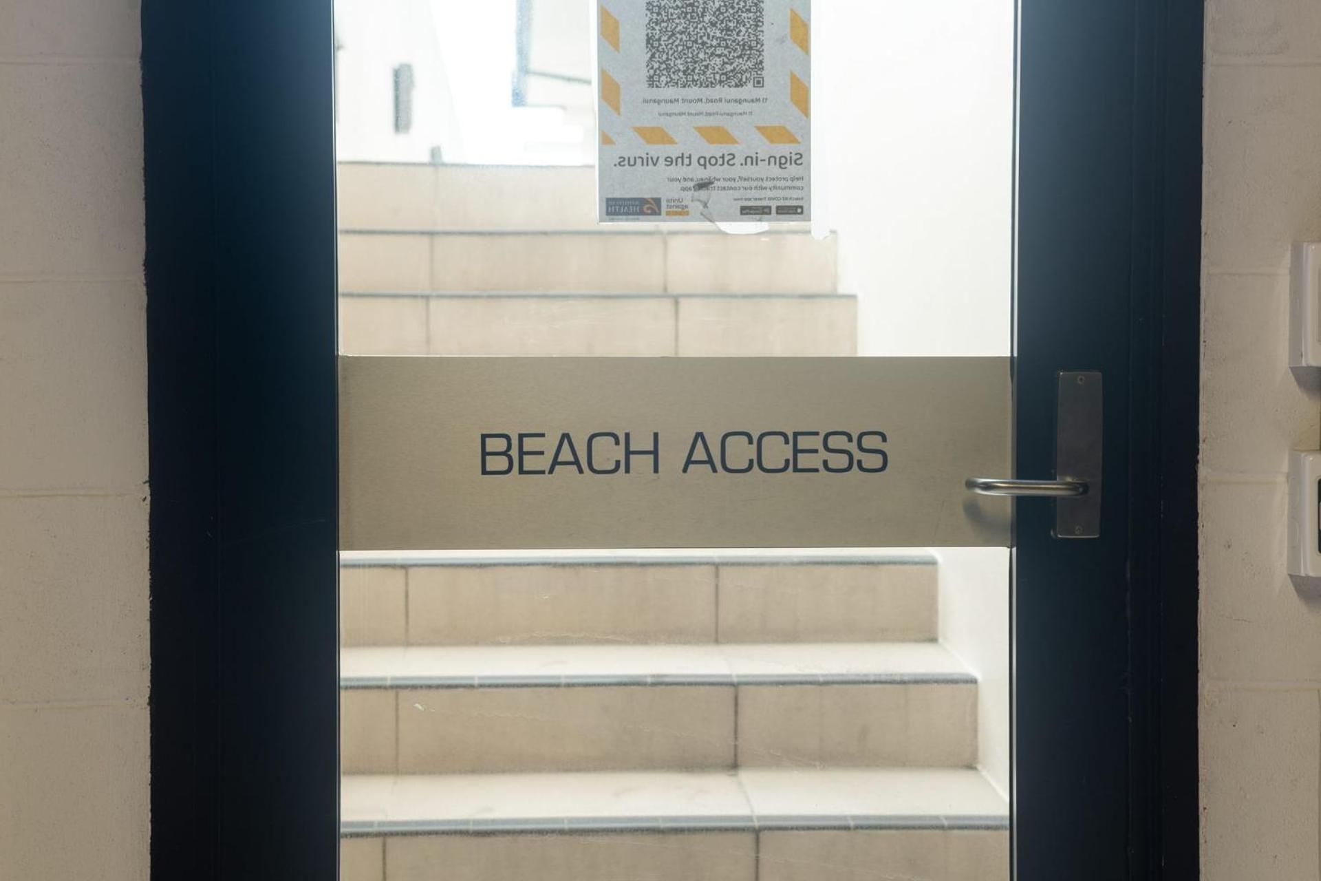 Marvelous Downtown Apartment Moments From Main Beach With Heated Pool, Gym And Parking 마운트마운가누이 외부 사진